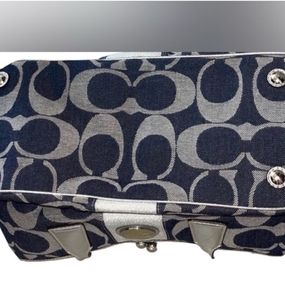 Coach Signature Tote in Denim and Silver - Picture 3 of 8